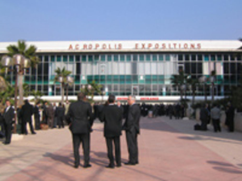 579 0 3300051078316070