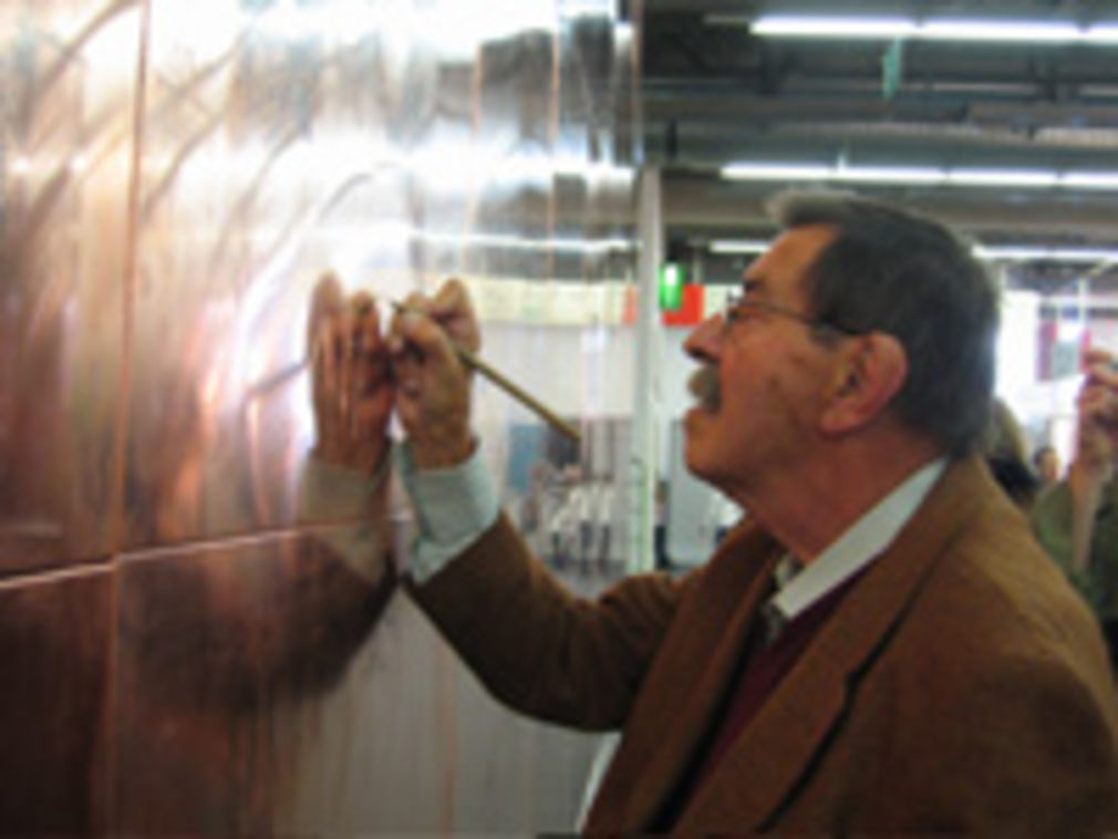 929 0 2018041099321801