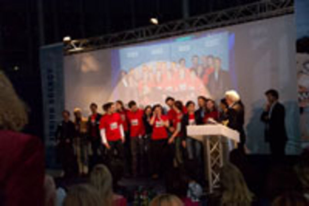 1042 0 1316501106585566