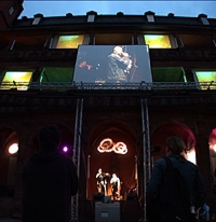 1283 0 2118891119640582