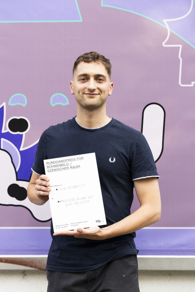 Buehnenbild rundgang 2025 hfg offenbach preistraeger innen   daniela kaiser  5169