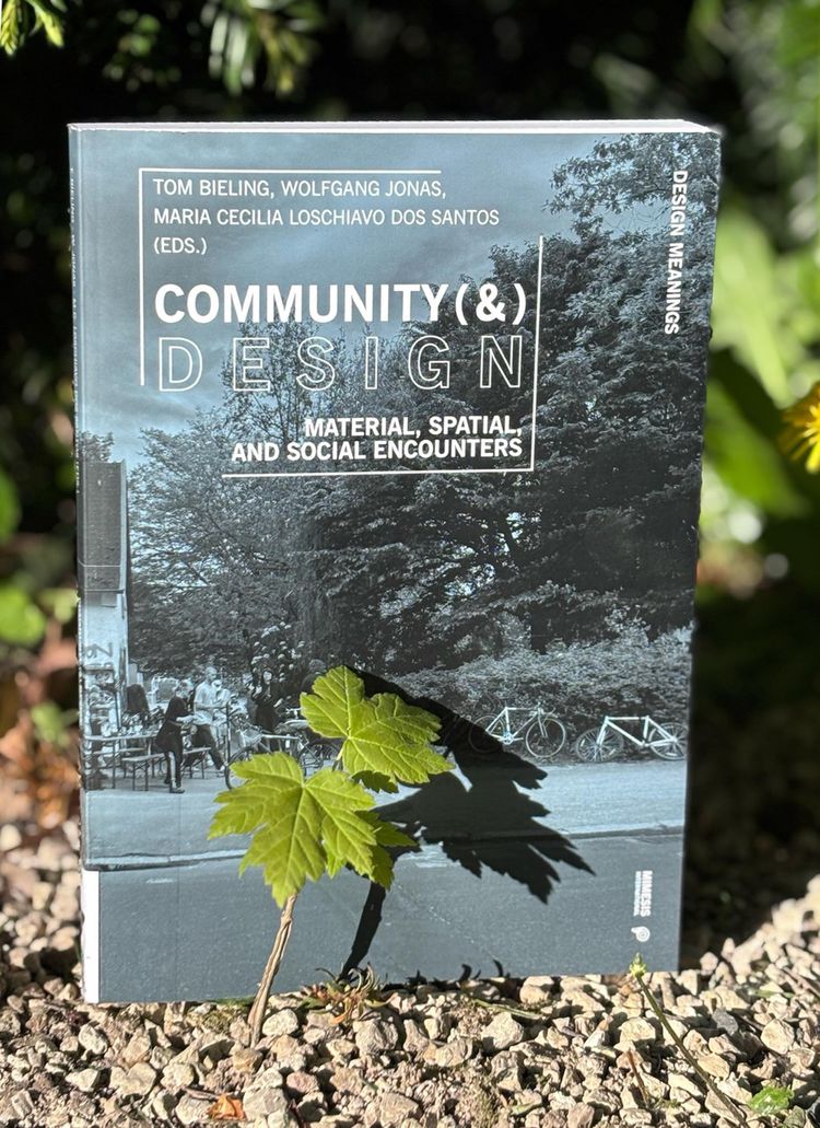 Tombieling et al communityanddesign scene w