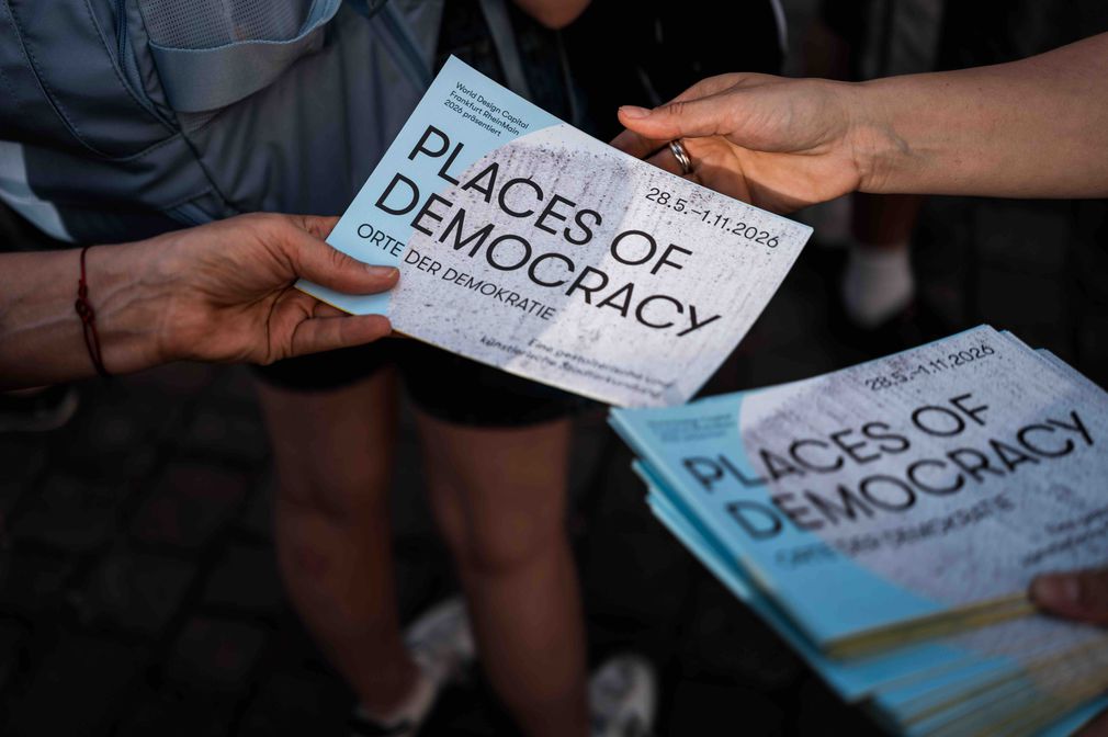 Places of democracy   eroeffnung  foto simon malz 21 web 